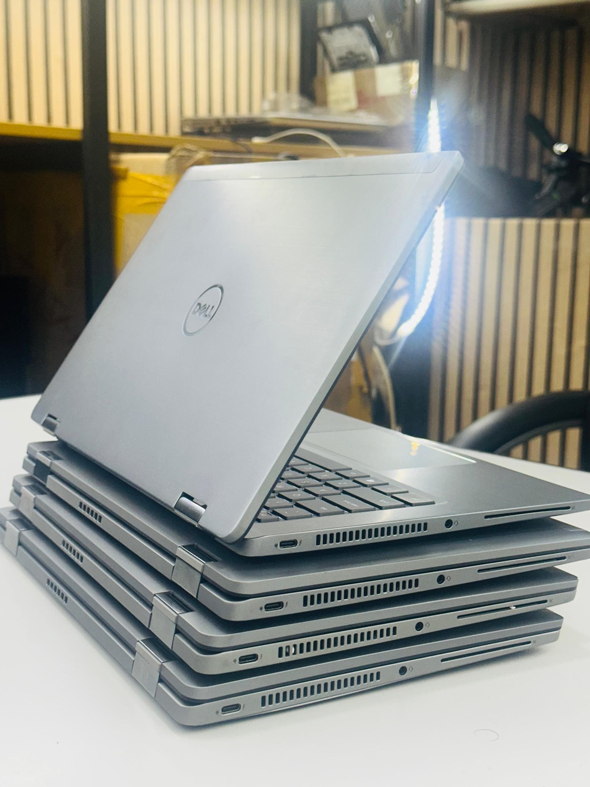 Dell Latitude 7420 2-in-1
